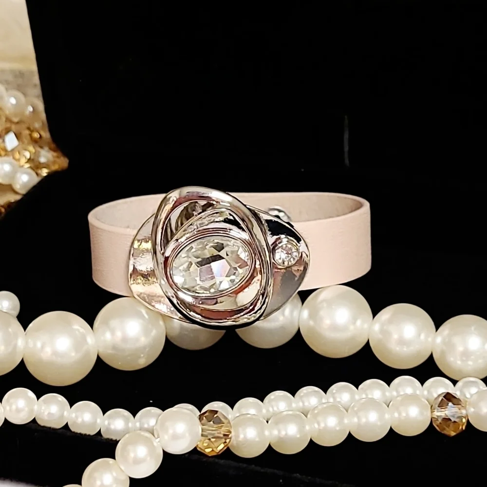 Abstract Crystal Embellished Pink Leather Silver Bracelet